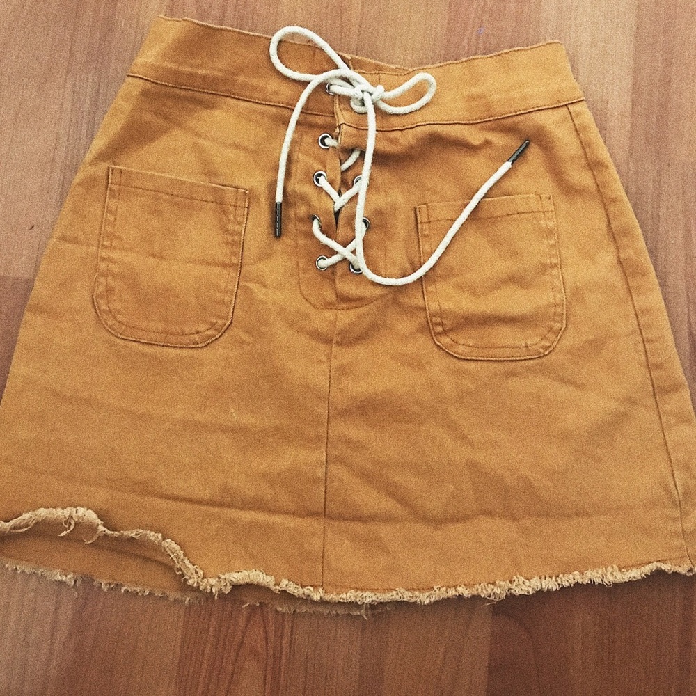 Lace up skirt